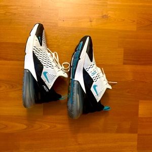 Size 6Y Nike Air Max 270 can also fit women’s size 7